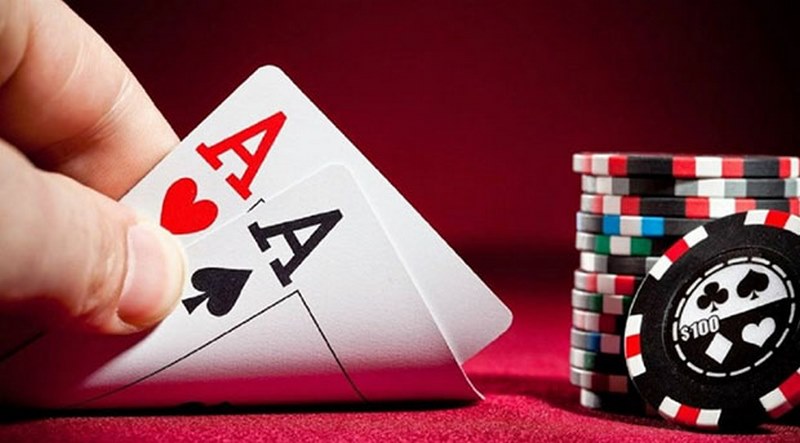 Xì tố (hay Poker) là một thể loại game đánh bài có khá nhiều kiểu chơi khác nhau